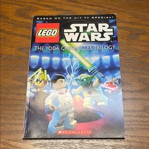 LEGO Star Wars Yoda Chronicles Trilogy Book - Blue and Green Cover